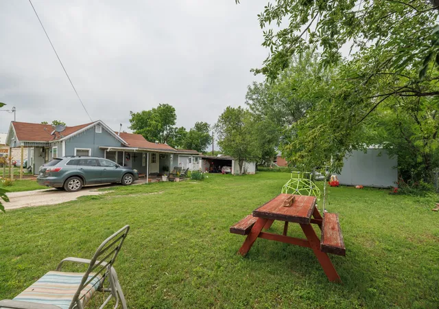 Homes for sale in Coleman, TX | 308 W 5th St, Coleman, TX 76834 | MLS# 21245201