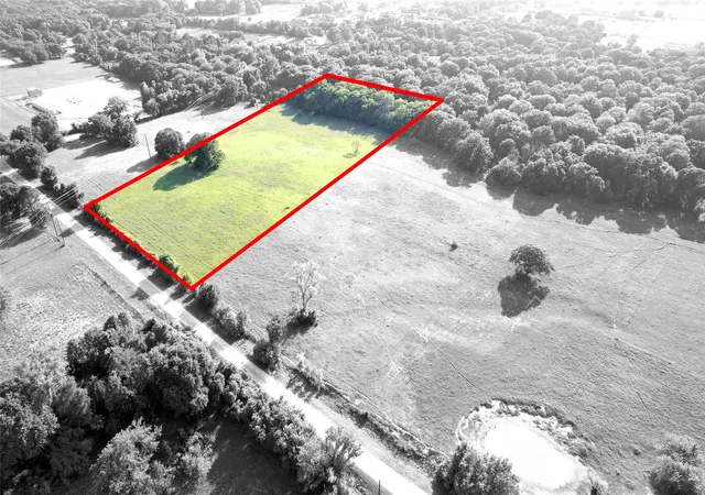 Photo 4 of Land for sale at 201 Campbell Ln, Springtown, TX 76082 | MLS# 21246271 | Listing updated on 2026-09-16