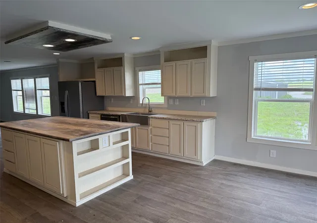 Photo 3 of Manufactured home for sale at 5937 County Road 1017, Joshua, TX 76058 | MLS# 21246638 | Listing updated on 2026-08-26