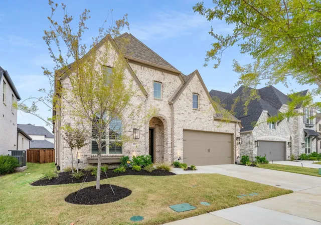 Photo 3 of Single family home for sale at 3917 Linear Dr, Prosper, TX 75078 | MLS# 21244797 | Listing updated on 2026-07-17