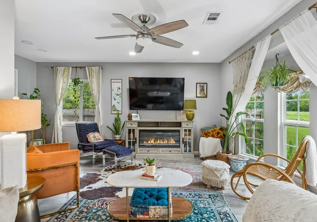 Photo 1 of Single family home for sale at 2306 W Five Mile Pkwy, Dallas, TX 75224 | MLS# 21246661 | Listing updated on 2026-07-28
