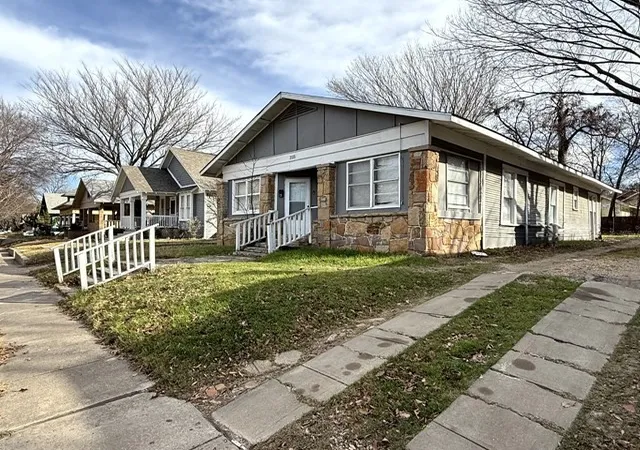1st image of 2115 Hurley Ave, Fort Worth, TX 76110 | MLS# 21246679