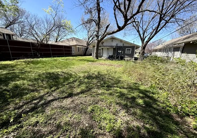 Photo 24 of Multi family home for sale at 2115 Hurley Ave, Fort Worth, TX 76110 | MLS# 21246679 | Listing updated on 2026-08-17