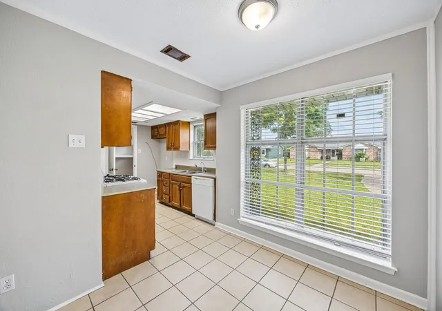 Photo 3 of Single family home for sale at 4118 Burning Tree Ln, Garland, TX 75042 | MLS# 21245789 | Listing updated on 2026-10-06