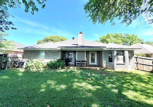 Photo 3 of Single family home for sale at 311 S Parkridge Dr, Benton, LA 71006 | MLS# 21246725 | Listing updated on 2026-07-10