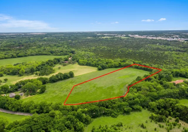 Photo 1 of Land for sale at 2600 W Main St, Lancaster, TX 75146 | MLS# 21246692 | Listing updated on 2026-07-21