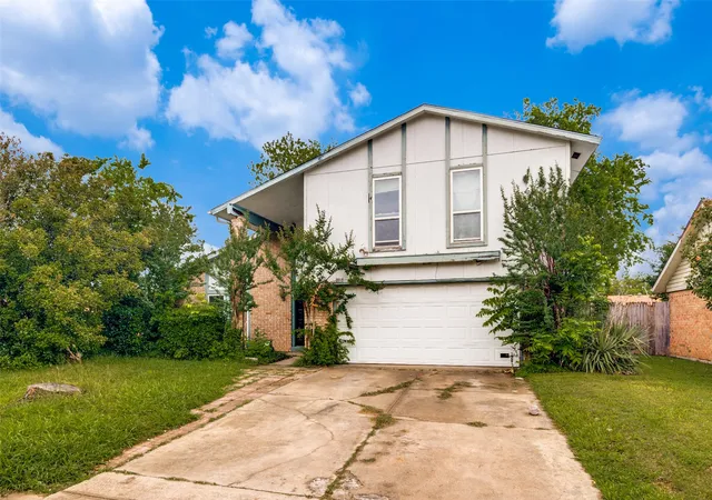 Photo 1 of Sale Pending at 1101 Via Del Rey, Mesquite, TX 75150 | MLS# 21246805 | Listing updated on 2026-08-03