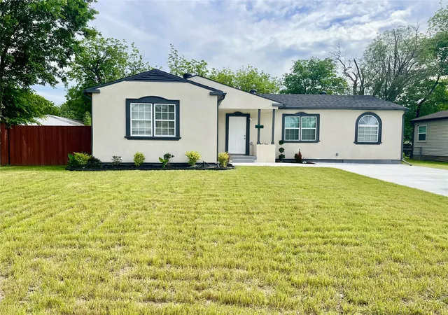 Photo 1 of Single family home for sale at 414 Goodyear St, Irving, TX 75062 | MLS# 21246821 | Listing updated on 2026-07-21