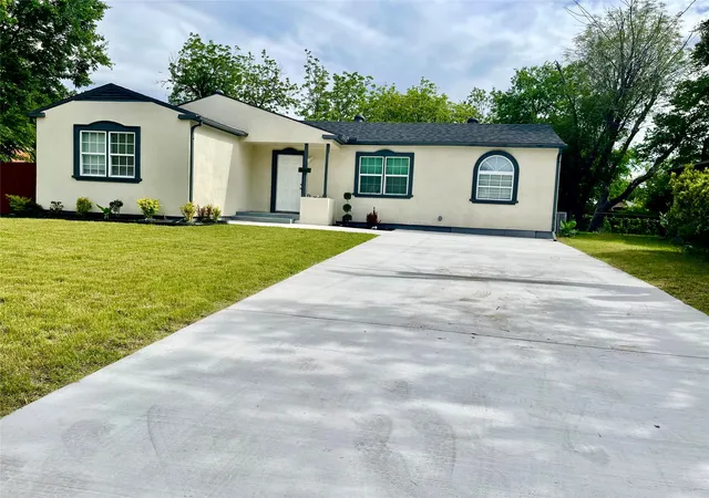 Photo 2 of Single family home for sale at 414 Goodyear St, Irving, TX 75062 | MLS# 21246821 | Listing updated on 2026-07-21