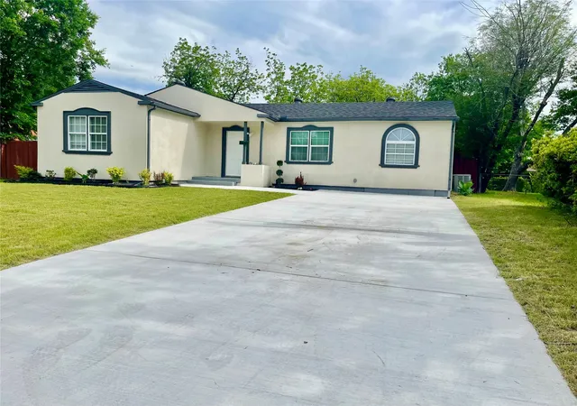 Photo 3 of Single family home for sale at 414 Goodyear St, Irving, TX 75062 | MLS# 21246821 | Listing updated on 2026-07-21