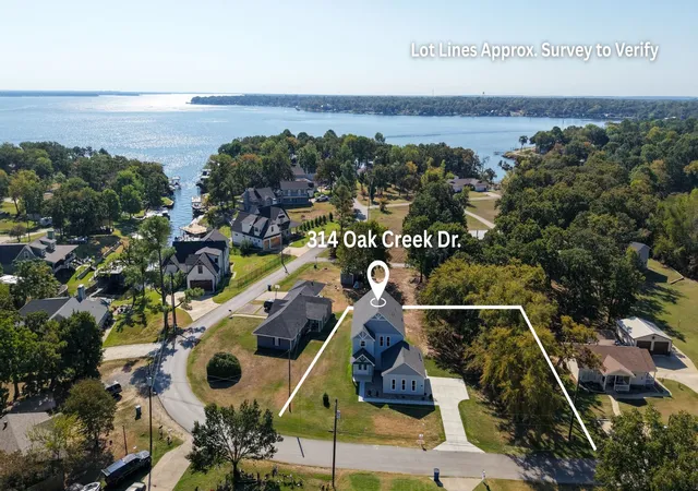 Homes for sale in Tool, TX | 314 Oak Creek Dr, Tool, TX 75143 | MLS# 21244881