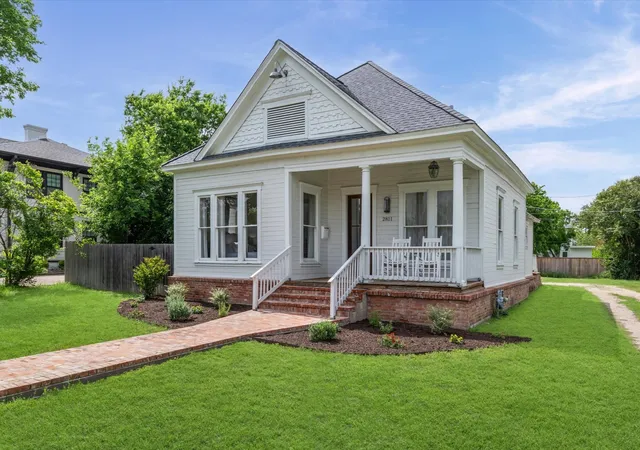 Photo 1 of Sale Pending at 2811 Washington Ave, Waco, TX 76710 | MLS# 21246967 | Listing updated on 2026-07-28