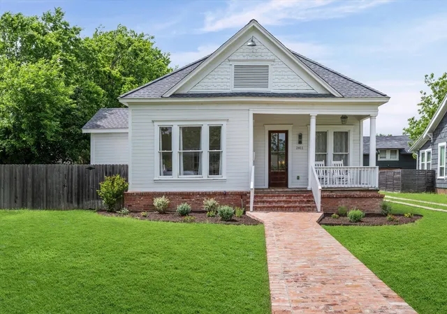 Photo 2 of Sale Pending at 2811 Washington Ave, Waco, TX 76710 | MLS# 21246967 | Listing updated on 2026-07-28