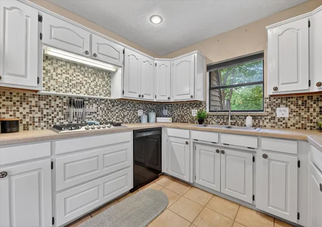 Photo 3 of Single family home for sale at 1276 County Road 1480, Alvord, TX 76225 | MLS# 21242646 | Listing updated on 2026-09-24