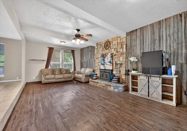Photo 4 of Single family home for sale at 1276 County Road 1480, Alvord, TX 76225 | MLS# 21242646 | Listing updated on 2026-09-24