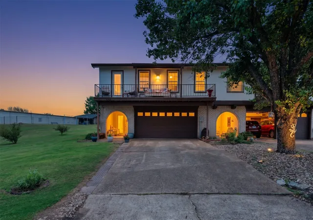1st image of 4507 Overlook Ct, Granbury, TX 76049 | MLS# 21239026