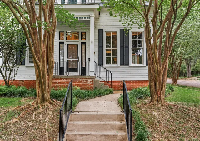 Photo 2 of Single family home for sale at 857 Robinson Pl, Shreveport, LA 71104 | MLS# 21246630 | Listing updated on 2026-07-20