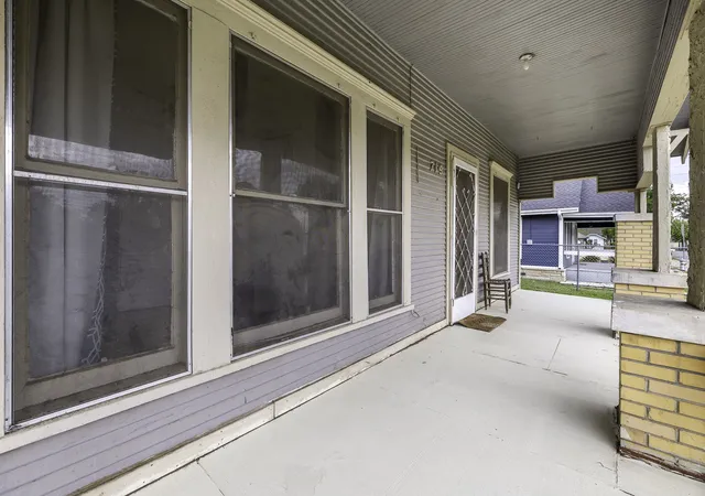 Homes for sale in Stephenville, TX | 719 W Tarleton St, Stephenville, TX 76401 | MLS# 21246096
