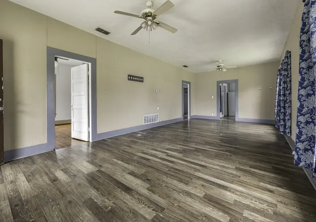 Homes for sale in Stephenville, TX | 719 W Tarleton St, Stephenville, TX 76401 | MLS# 21246096