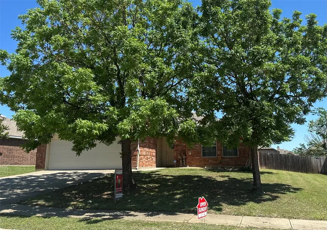 1st image of 3704 Northpointe Dr, Denton, TX 76207 | MLS# 21247135