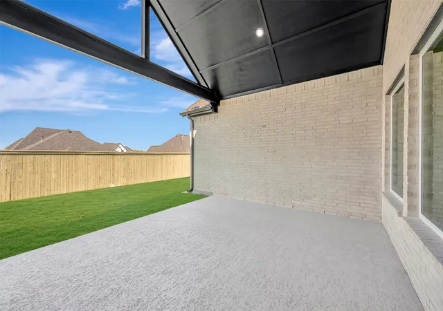 Photo 3 of Sale Pending at 308 Taylor Wy, Justin, TX 76247 | MLS# 21247430 | Listing updated on 2026-09-29