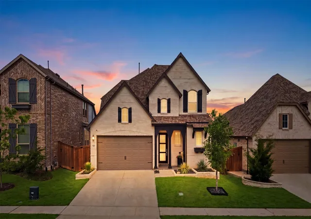 Photo 4 of Single family home for sale at 4719 Honeysuckle Ct, Aubrey, TX 76227 | MLS# 21247433 | Listing updated on 2026-10-05
