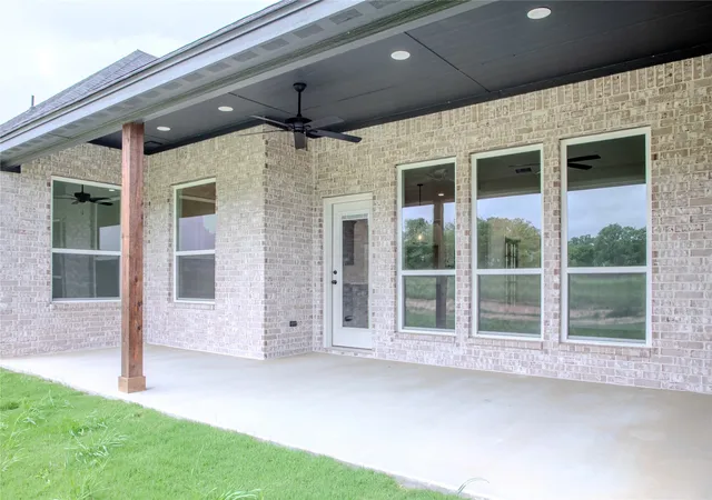 Homes for sale in Poolville, TX | 204 Sweetgrass Dr, Poolville, TX 76487 | MLS# 21247361