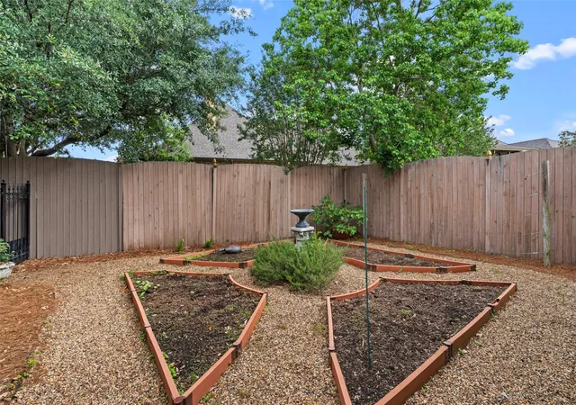 39th image of 108 Calais Ct, Bossier City, LA 71111 | MLS# 21244842