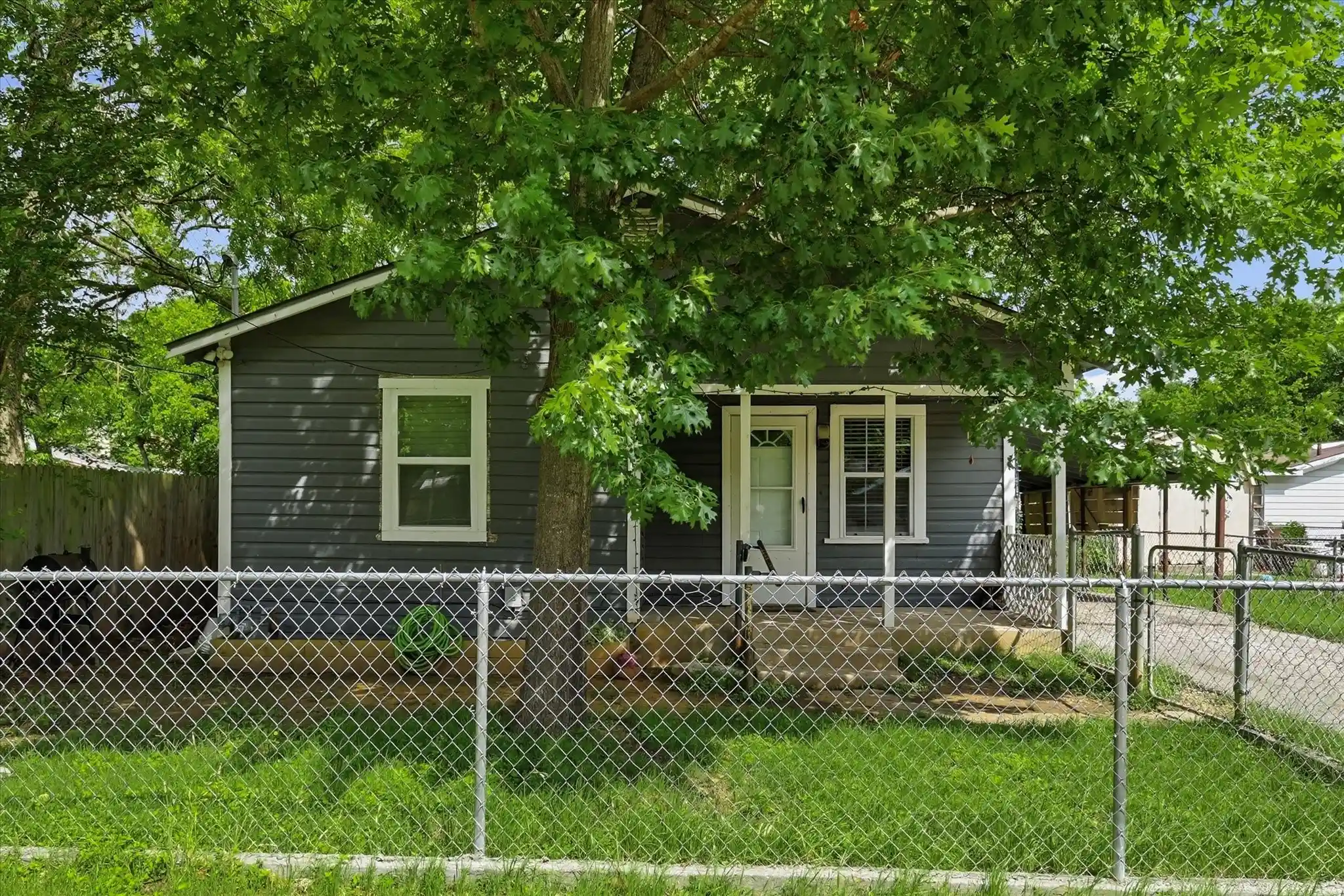 Photo 1 of Single family home for sale at 305 Claude Ave, Cleburne, TX 76031 | MLS# 21244169 | Listing updated on 2026-10-21