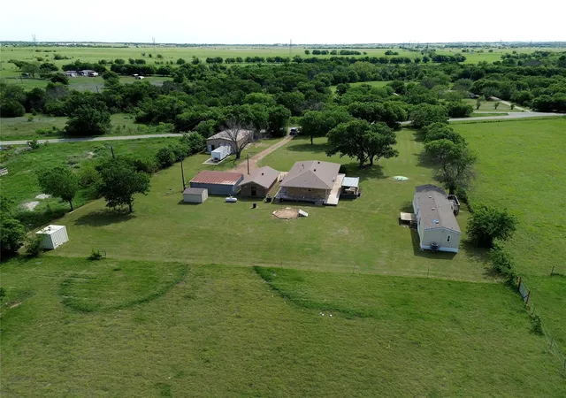 Homes for sale in Krum, TX | 8983 W Odneal Rd, Krum, TX 76249 | MLS# 21246849