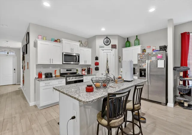 Photo 4 of Single family home for sale at 4501 Corktree Ln, Crowley, TX 76036 | MLS# 21245892 | Listing updated on 2026-08-05