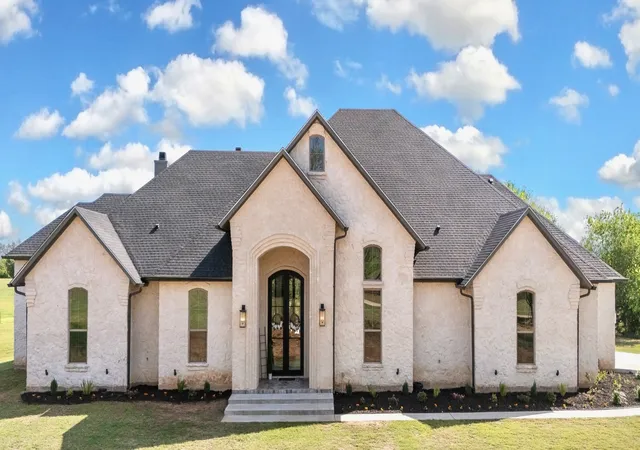 Homes for sale in Waco, TX | 1351 River Road, Waco, TX 76705 | MLS# 21246988