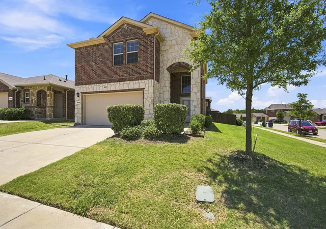 Photo 2 of Single family home for sale at 2070 Puma St, Crandall, TX 75114 | MLS# 21247641 | Listing updated on 2026-08-24