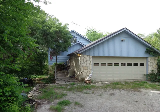Photo 3 of Single family home for sale at 261 County Road 1766, Clifton, TX 76634 | MLS# 21246315 | Listing updated on 2026-09-19
