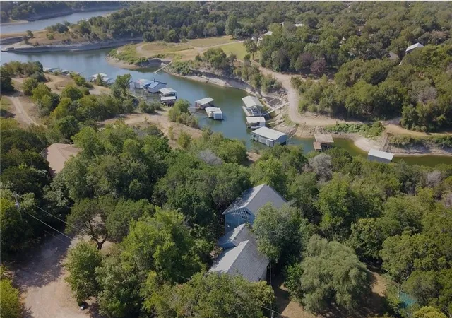 Photo 4 of Single family home for sale at 261 County Road 1766, Clifton, TX 76634 | MLS# 21246315 | Listing updated on 2026-09-19