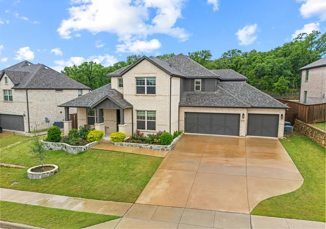Homes for sale in Argyle, TX | 10736 Smoky Oak Trl, Argyle, TX 76226 | MLS# 21244757