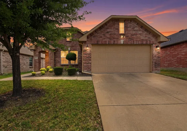 4th image of 1417 Lone Pine Dr, Little Elm, TX 75068 | MLS# 21243909
