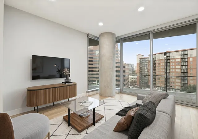 Homes for sale in Dallas, TX | 3130 N Harwood St #905, Dallas, TX 75201 | MLS# 21247075