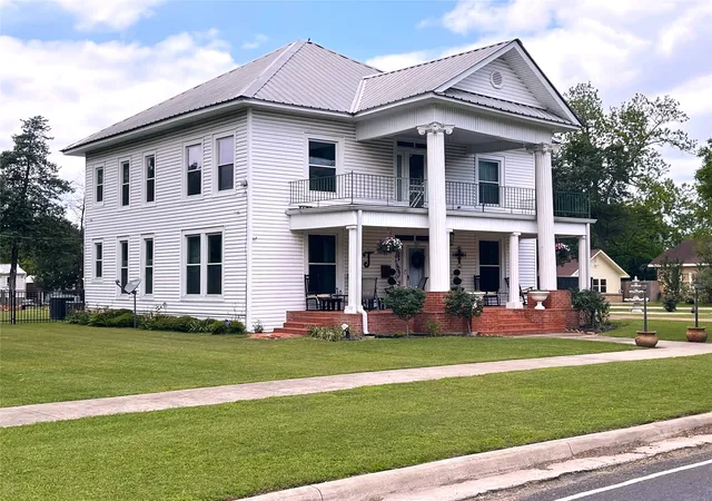 Photo 1 of Single family home for sale at 702 S 9th Ave, Teague, TX 75860 | MLS# 21237396 | Listing updated on 2026-08-29