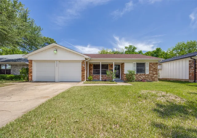 2nd image of 2325 N Ricketts St, Sherman, TX 75092 | MLS# 21247266