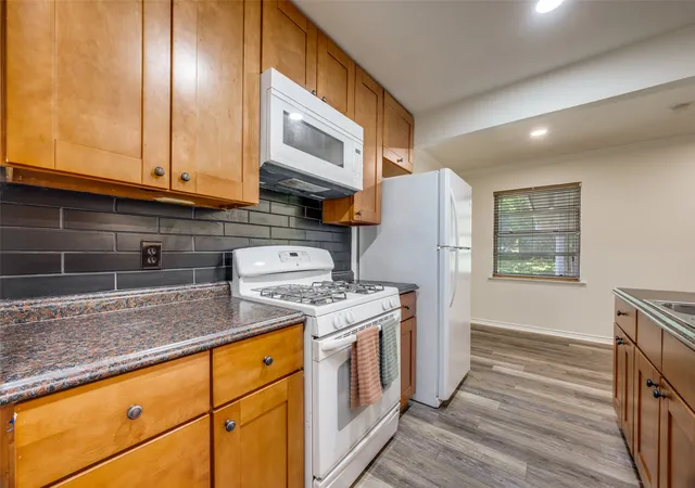 3rd image of 2325 N Ricketts St, Sherman, TX 75092 | MLS# 21247266