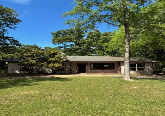 Photo 1 of Single family home for sale at 120 Pierce Dr, Mabank, TX 75156 | MLS# 21236786 | Listing updated on 2026-08-27