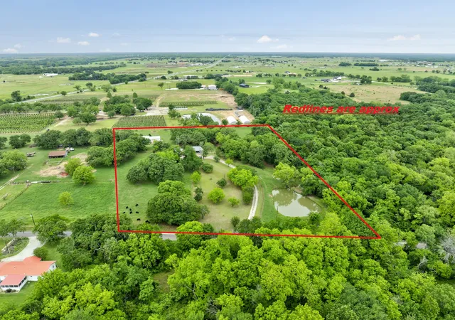 Homes for sale in Whitesboro, TX | 511 Old Center Church Rd, Whitesboro, TX 76273 | MLS# 21246441