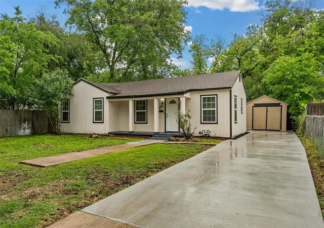Photo 2 of Single family home for sale at 2012 N 39th St, Waco, TX 76707 | MLS# 21248024 | Listing updated on 2026-10-07