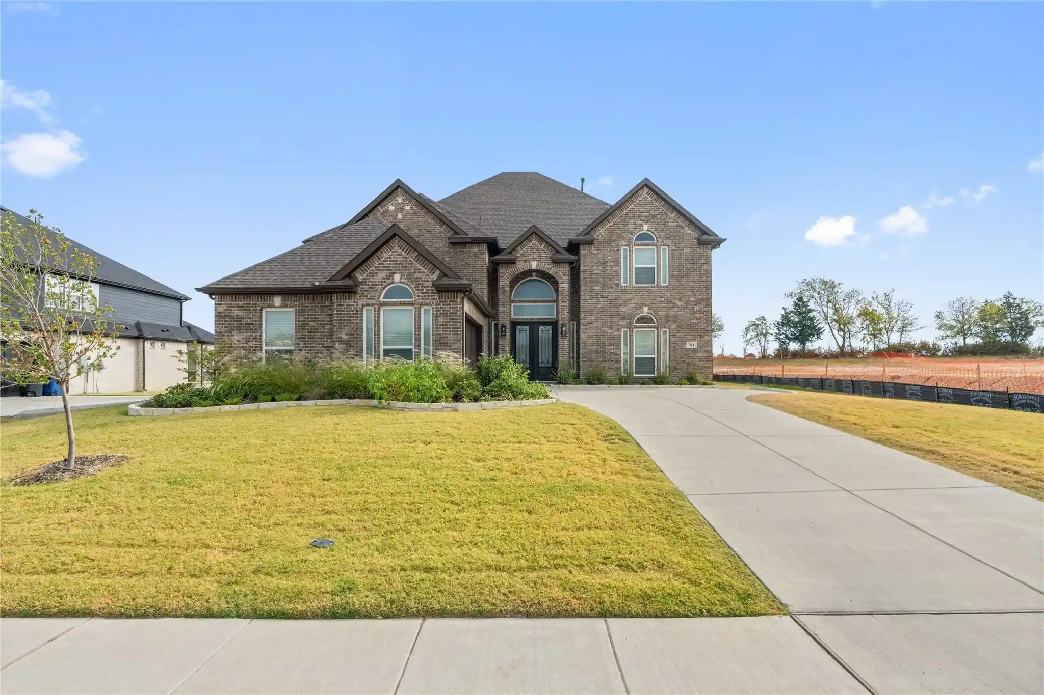 Photo 1 of Single family home for sale at 704 S Hidden Lakes Dr, De Soto, TX 75115 | MLS# 21248124 | Listing updated on 2026-06-30