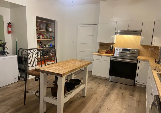 Photo 2 of Single family home for sale at 300 N Church St, Decatur, TX 76234 | MLS# 21247864 | Listing updated on 2026-08-26
