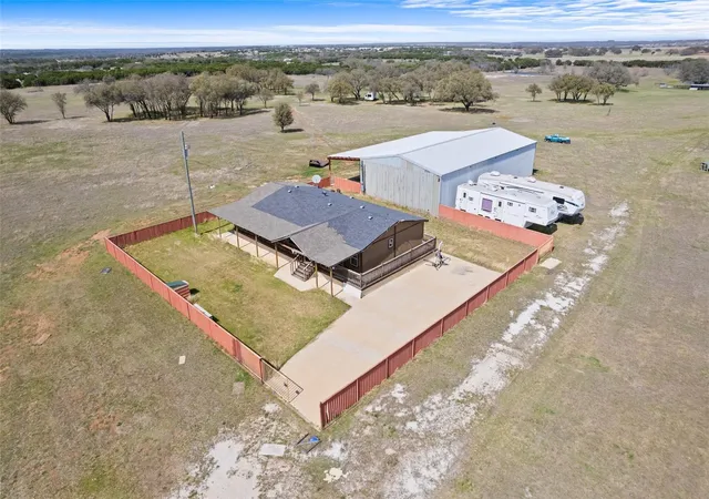 Homes for sale in Whitney, TX | 277 Deer Shadow Cir, Whitney, TX 76692 | MLS# 21247301