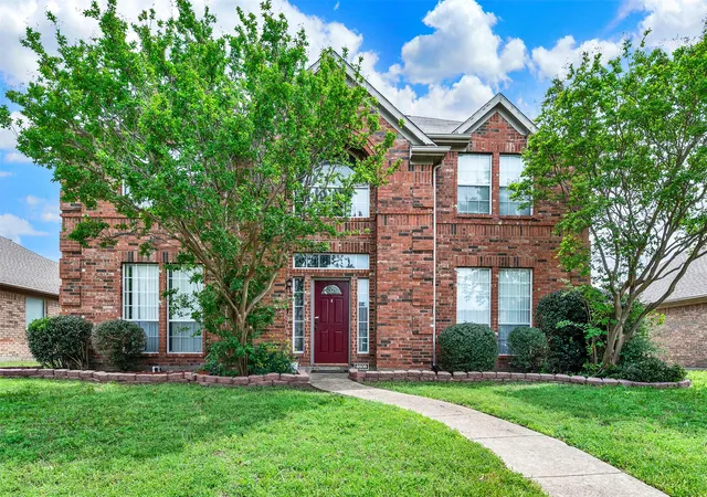 Photo 1 of Single family home for sale at 8506 Manchester Dr, Rowlett, TX 75089 | MLS# 21144051 | Listing updated on 2026-09-21