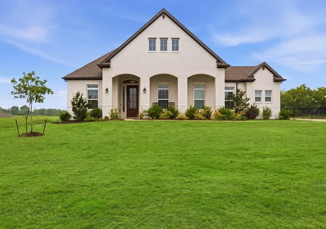 Homes for sale in Joshua, TX | 6008 Glenwood Dr, Joshua, TX 76058 | MLS# 21246732