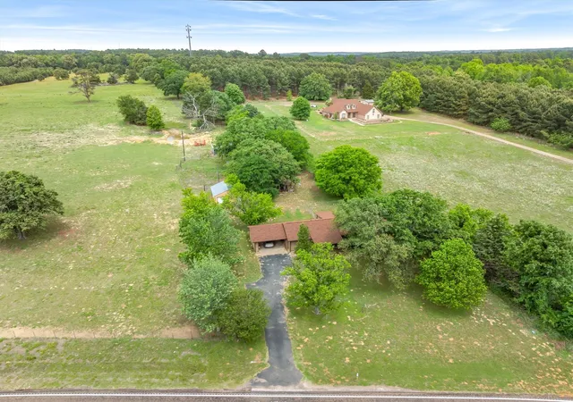 Photo 2 of Single family home for sale at 13608 N Sh 110, Tyler, TX 75704 | MLS# 21244698 | Listing updated on 2026-09-29